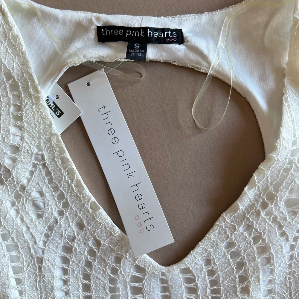 White Lace Crochet Sleeveless Mini Dress - Picture 4 of 8